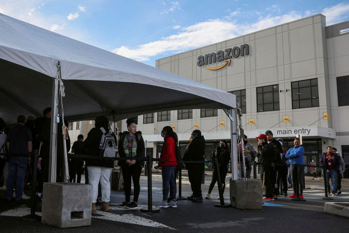 Amazon: Υπέρ της δημιουργίας εργατικού σωματείου ψήφισαν εργαζόμενοι, κόντρα στη λυσσασμένη αντίδραση του κολοσσού