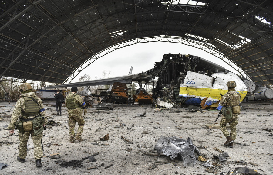 Τόμας Φρίντμαν: Γιατί ο πόλεμος στην Ουκρανία είναι ένας «παγκόσμιος πόλεμος»