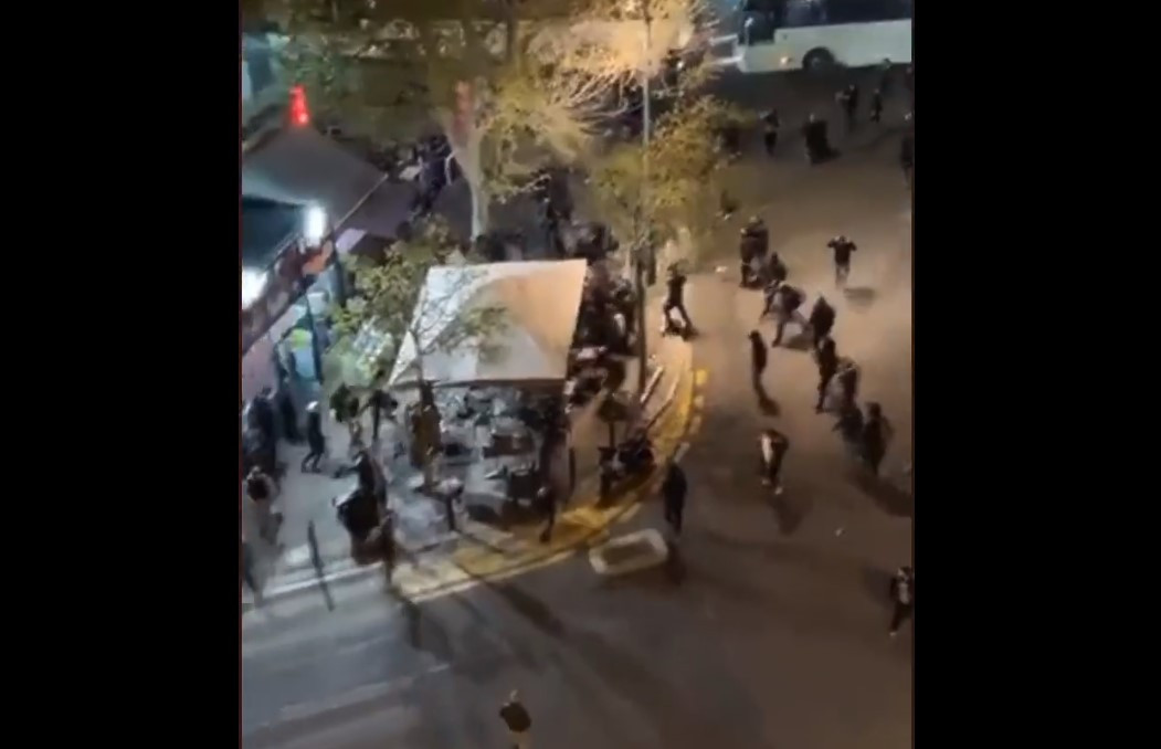 Χάος στην Μασσαλία: Οπαδοί ΠΑΟΚ – Παρτιζάν εναντίον οπαδών Μαρσέιγ – ΑΕΚ