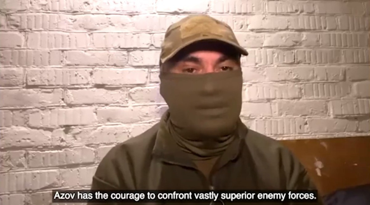 Μέλος του Τάγματος Αζόφ και ο δεύτερος στρατιώτης αλλά «χάθηκε» στη μετάφραση