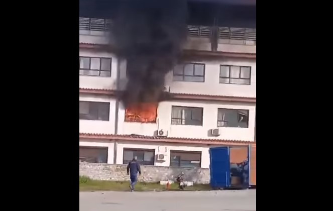 Νέο βίντεο από τη φονική πυρκαγιά στο «Παπανικολάου» – Οι καταγγελίες για το σύστημα πυρασφάλειας