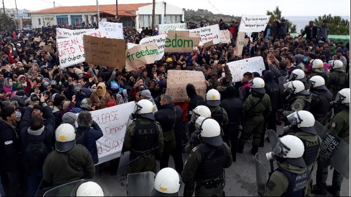 Έρευνα από Δικαιοσύνη για λογοκρισία της ΕΡΤ στα επεισόδια του 2020 σε Λέσβο και Χίο