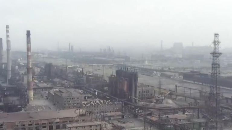 Ρωσία: «Κατάληψη του εργοστασίου Azovstal εντός της ημέρας – Υπό έλεγχο το 80% του Λουγκάνσκ»