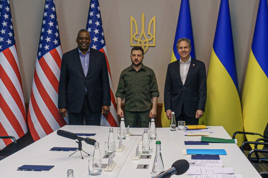 Αμερικανοί αξιωματούχοι σε απόρρητη επίσκεψη στην Ουκρανία