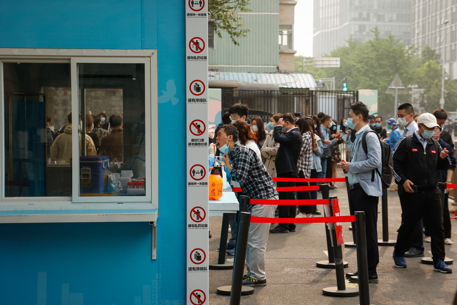 Κίνα-covid-19: Οι κάτοικοι του Πεκίνου φοβούνται να μην γίνουν…Σανγκάη