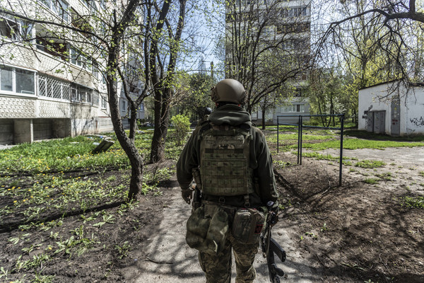 Απεσταλμένος του Tvxs.gr στην Ουκρανία: Στην πρώτη γραμμή, στο βομβαρδισμένο Χάρκοβο