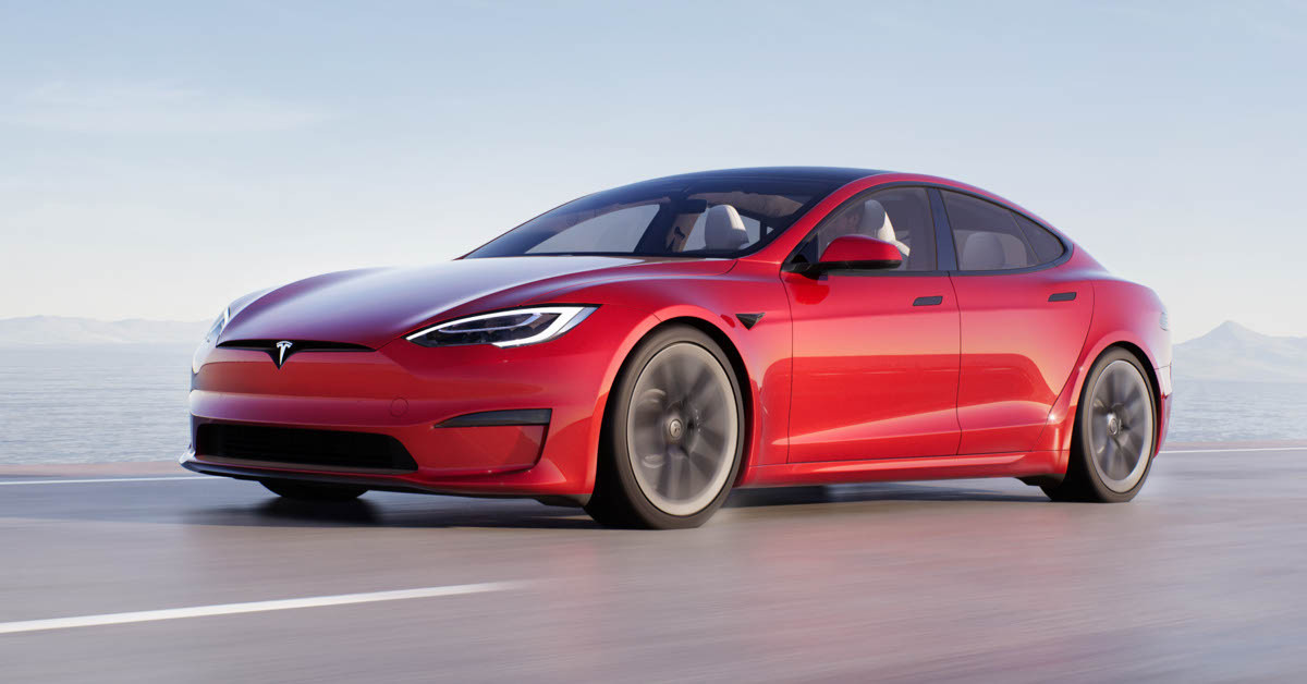 Tesla: Ανακαλεί 130.000 οχήματα στις ΗΠΑ