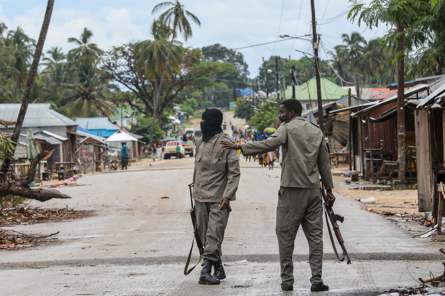 «Λευκά χέρια»: Η άνοδος των ιδιωτικών στρατών στις αφρικανικές συγκρούσεις
