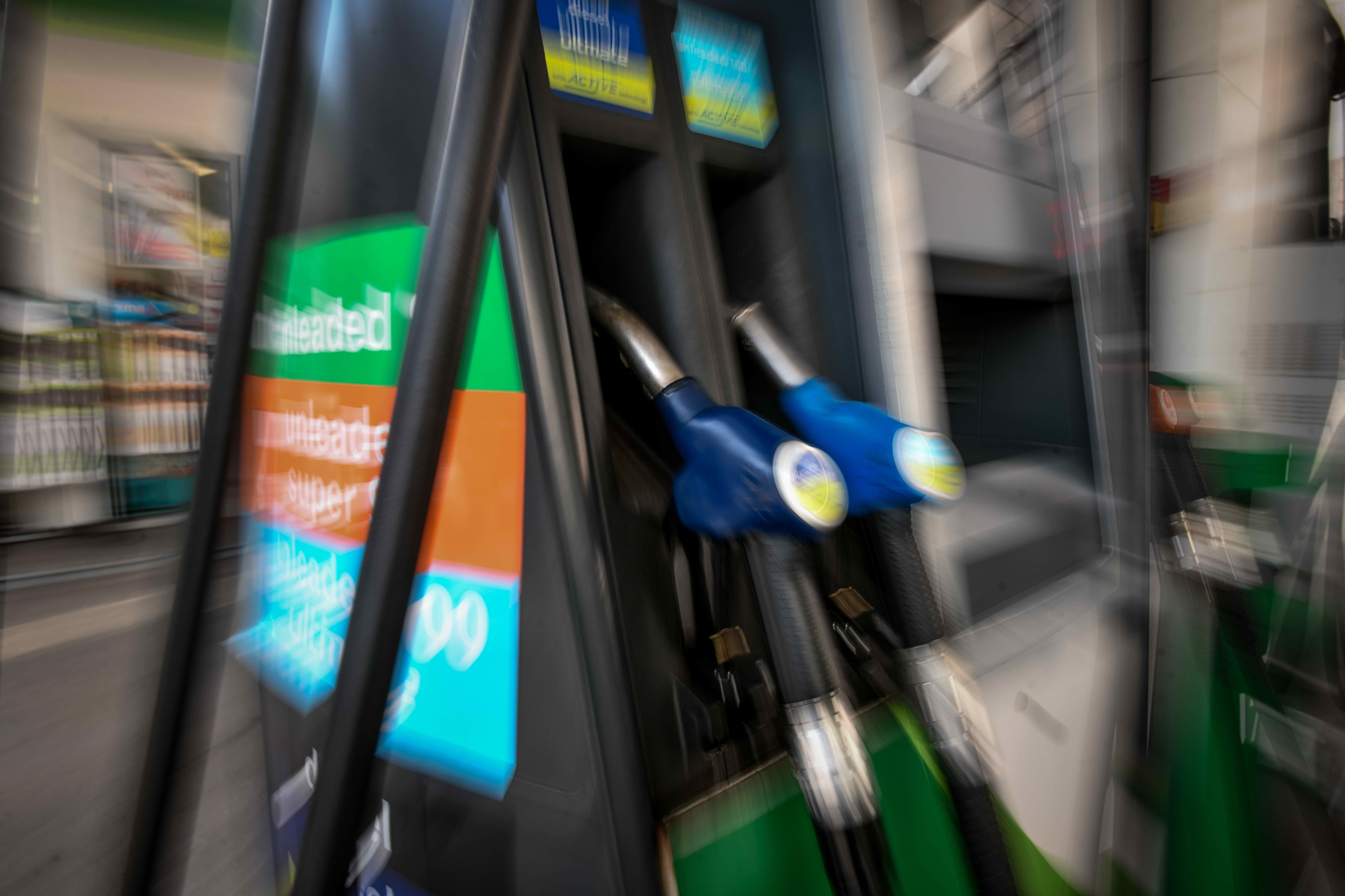 Νέα αύξηση στις τιμές καυσίμων – Σταθερά πάνω από δύο ευρώ η αμόλυβδη [Βίντεο]