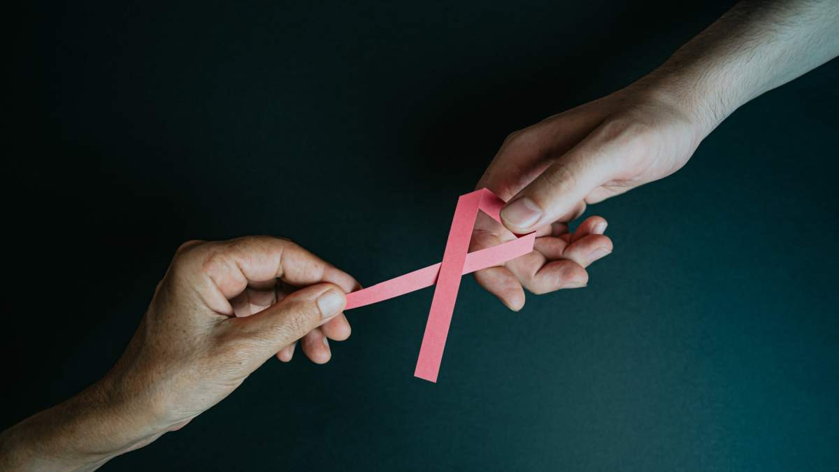 Με τι συνδέεται ο κίνδυνος επιθετικού καρκίνου του μαστού στους άνδρες