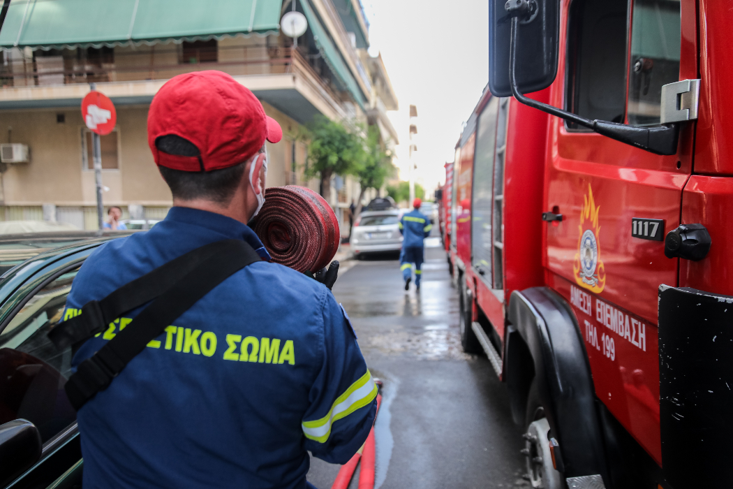 Ένας νεκρός μετά από φωτιά σε διαμέρισμα στην Ηλιούπολη