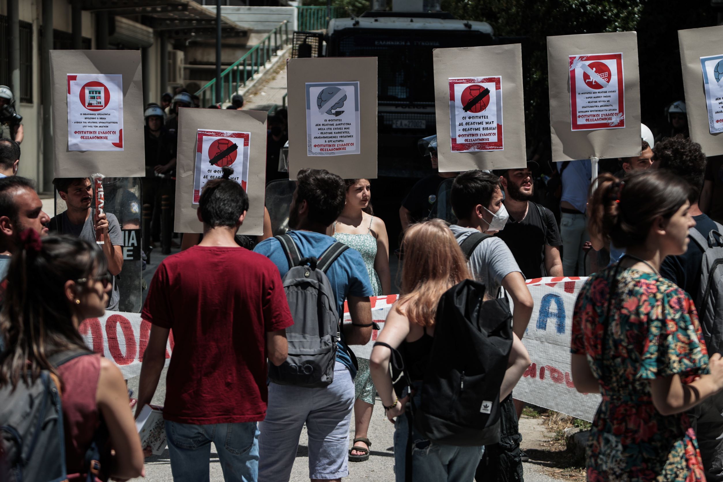 Κεραμέως: «Στρατιά» 400.000 πάμφθηνων φοιτητών με «νεκρανάσταση» του υποκατώτατου