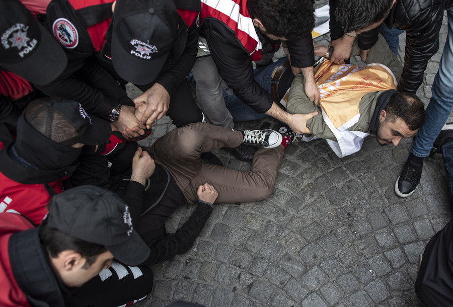 Τουρκία: Εκατοντάδες συλλήψεις μετά από επεισόδια στην πλατεία Ταξίμ