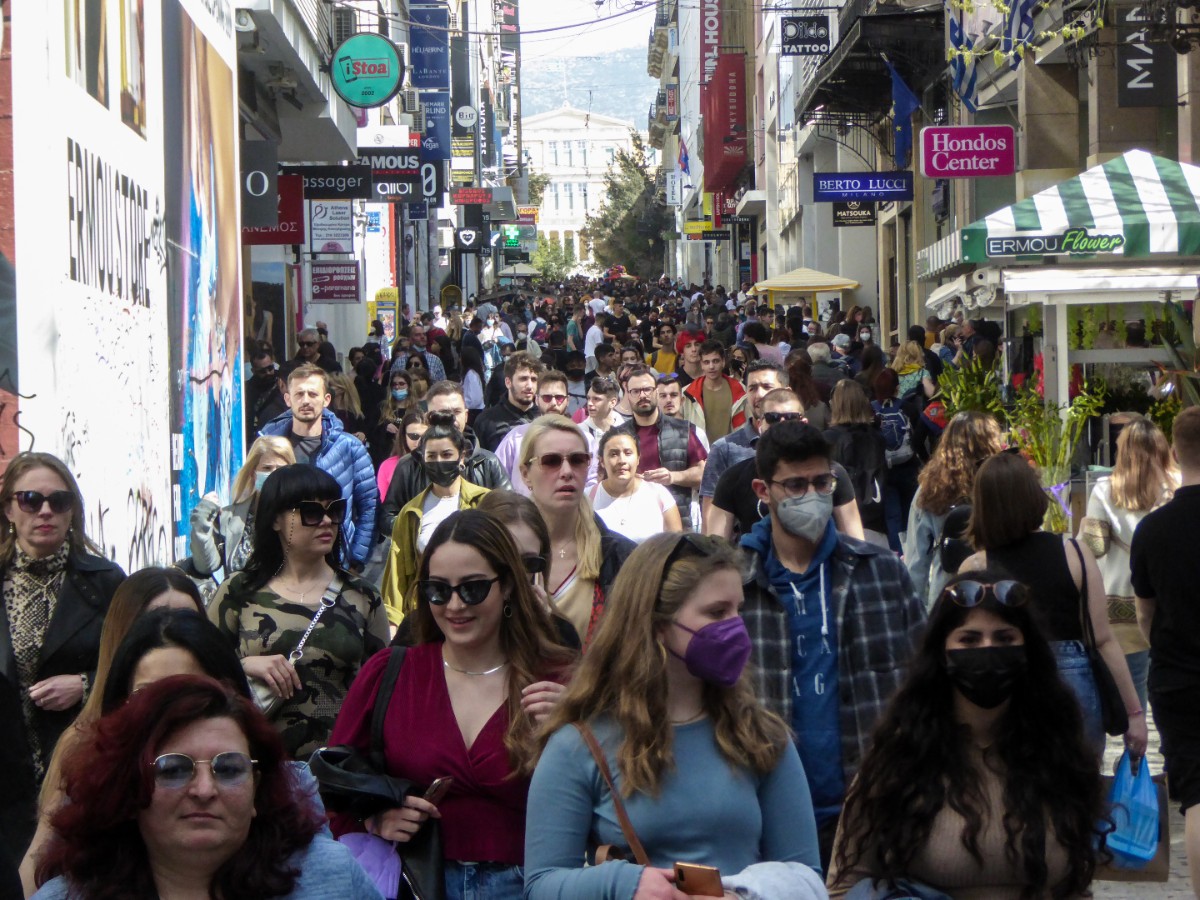 Κορονοϊός: 5.610 κρούσματα, 19 νεκροί και 88 διασωληνωμένοι