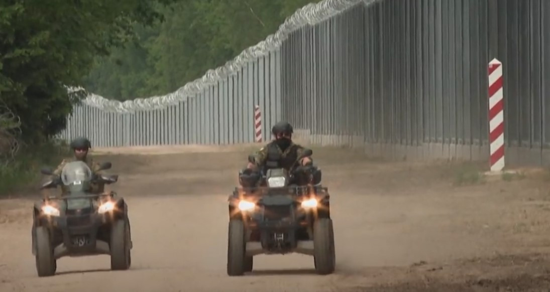 Πολωνία: Φράχτης μήκους 140 χλμ στα σύνορα με τη Λευκορωσία για να εμποδίσουν τους μετανάστες
