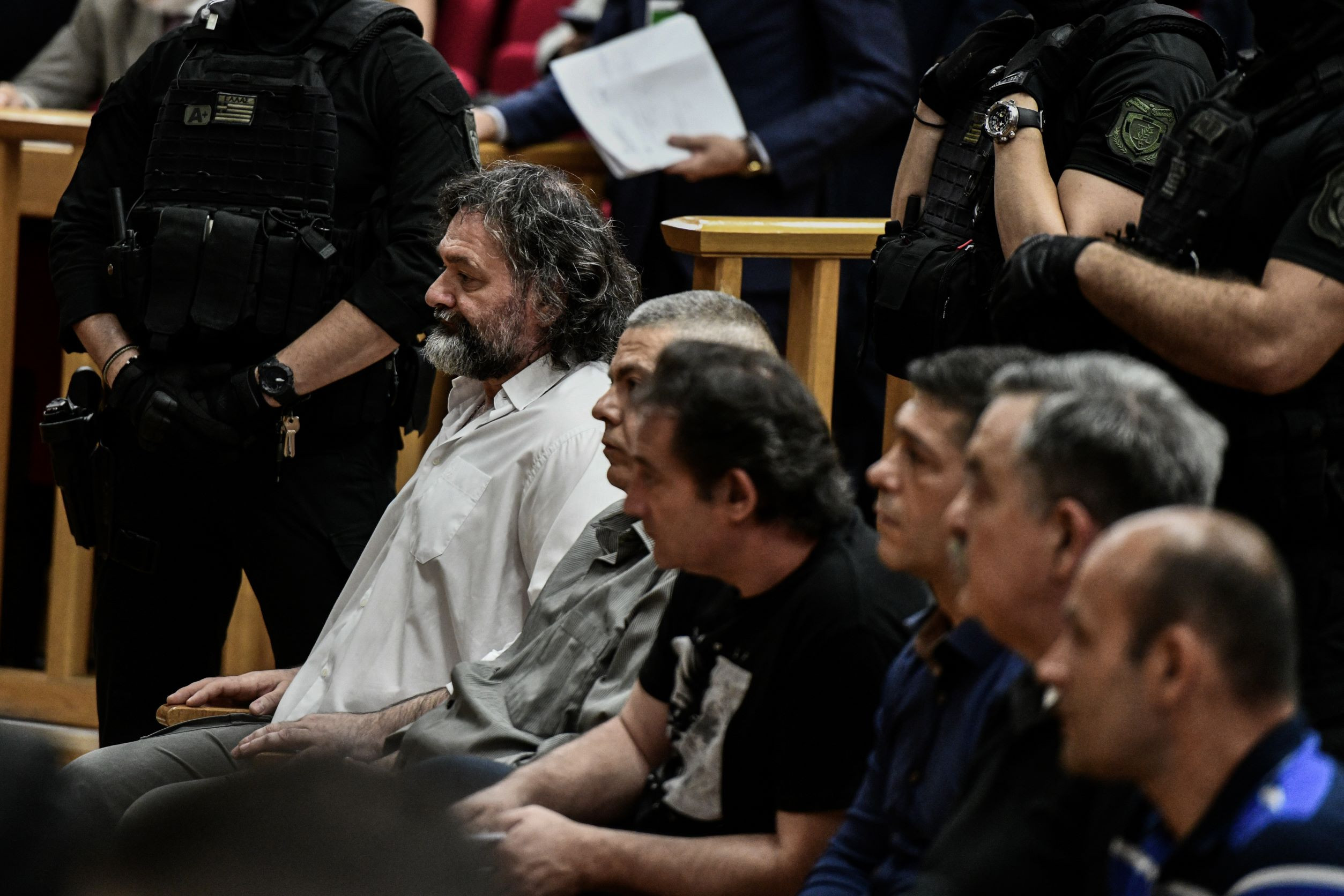 Δίκη «Χρυσής Αυγής»: Αναβολή λόγω «απώλειας συνείδησης» ζήτησε ο Μιχαλολιάκος, «πολιτικός κρατούμενος» δήλωσε ο Λαγός
