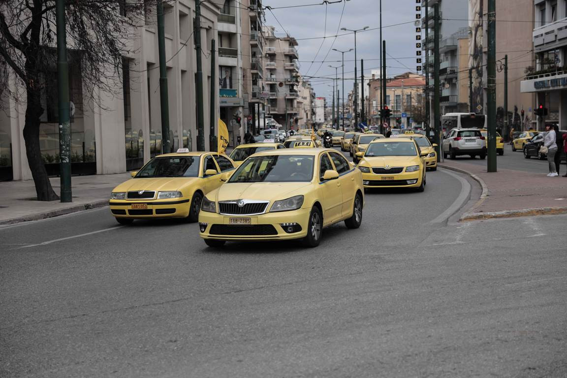 Κινητοποιήσεις προαναγγέλουν οι ταξιτζήδες λόγω ακριβού πετρελαίου