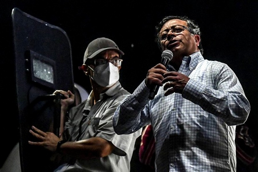 Ο αριστερός πρόεδρος της Κολομβίας και η «Ένοπλη απεργία»