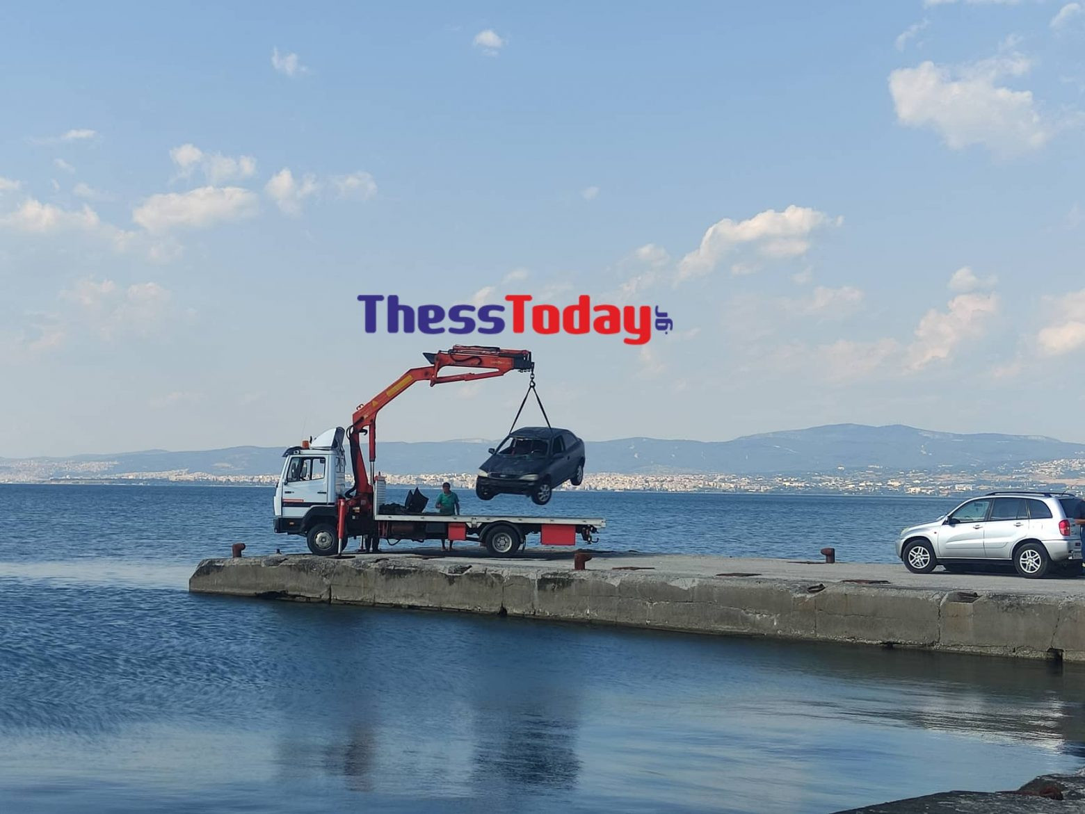 Θεσσαλονίκη: Μητέρα και γιος οι δύο νεκροί – Έβαλαν χειροπέδες και αυτοκτόνησαν