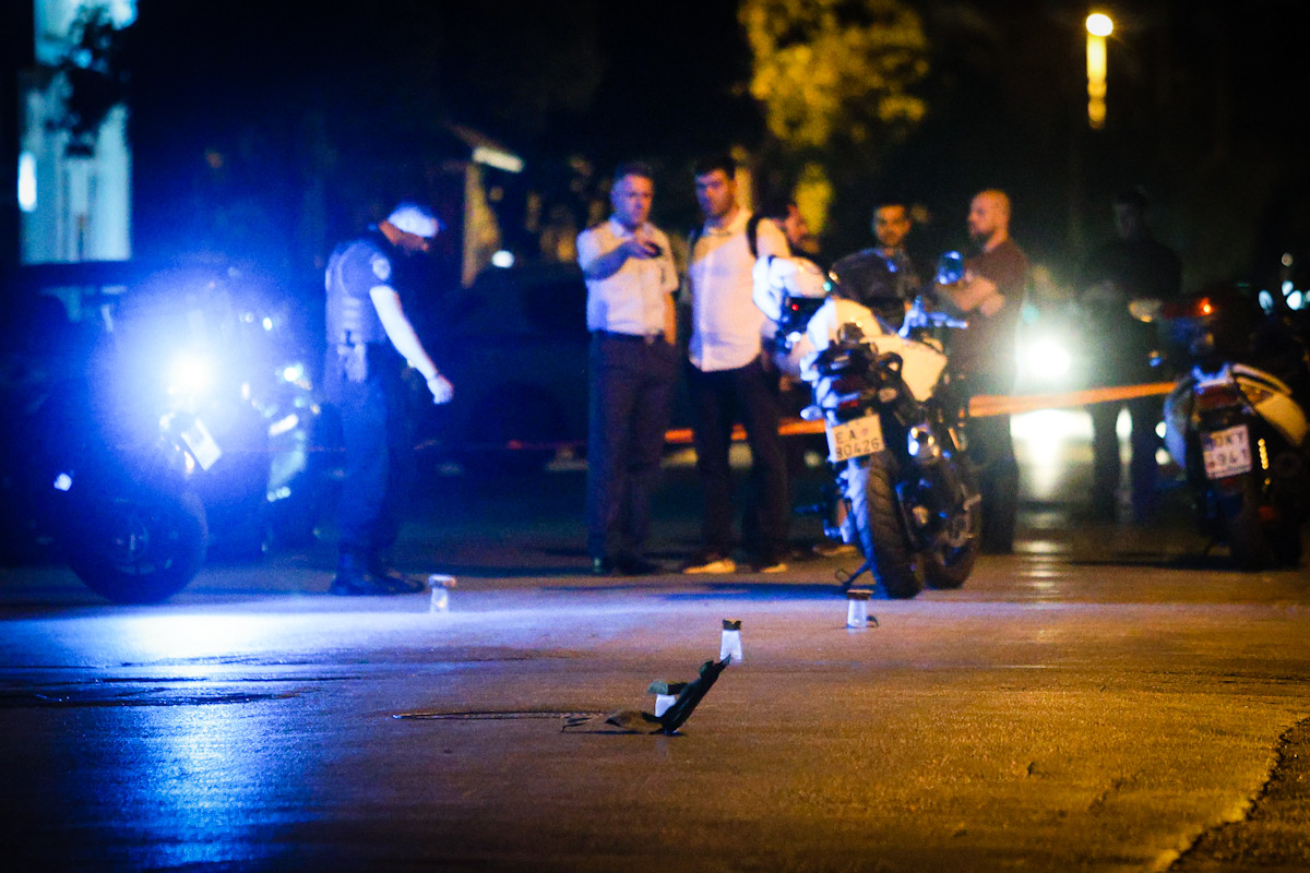 Τρεις νεκροί και τρεις τραυματίες σε ένοπλες συμπλοκές στην Αθήνα [Βίντεο Ντοκουμέντο]