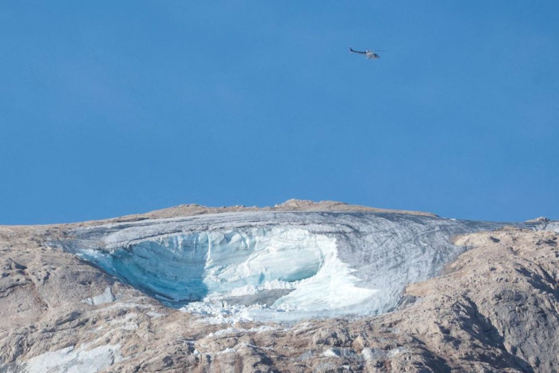 Έξι νεκροί και οκτώ τραυματίες από κατάρρευση παγετώνα στις ιταλικές Άλπεις