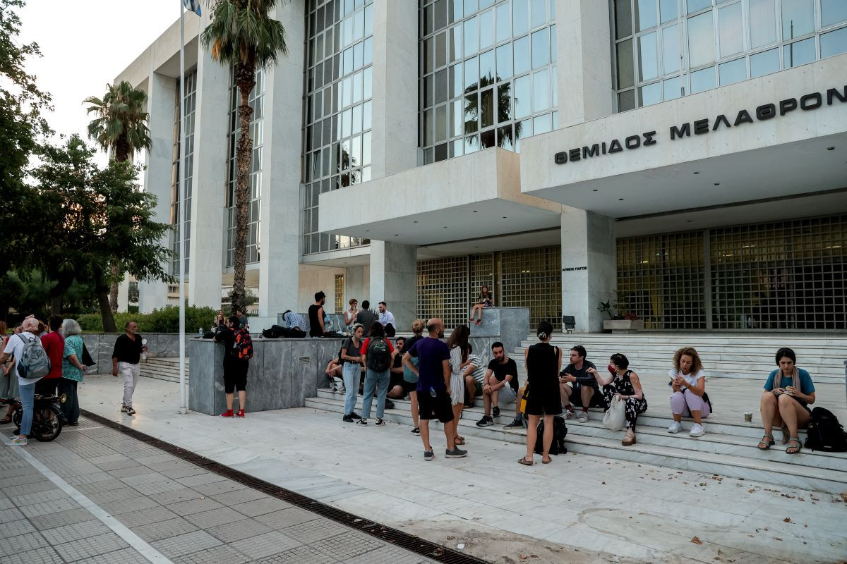 Κυβέρνηση κατά ΣΥΡΙΖΑ σχετικά με την ανακοίνωση για την αποφυλάκιση Λιγνάδη