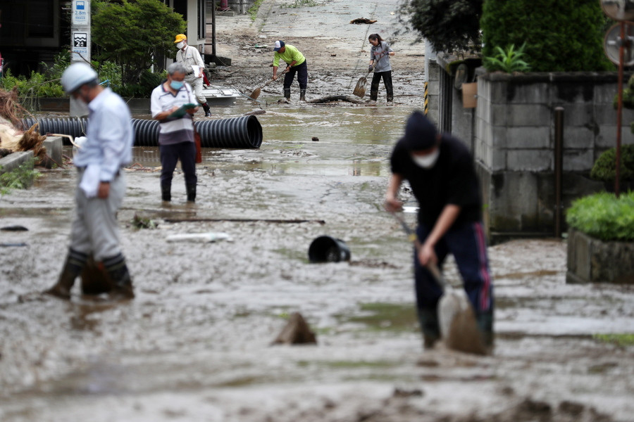 Ιαπωνία: 200 χιλιάδες κάτοικοι απομακρύνθηκαν από τα σπίτια τους λόγω βροχοπτώσεων