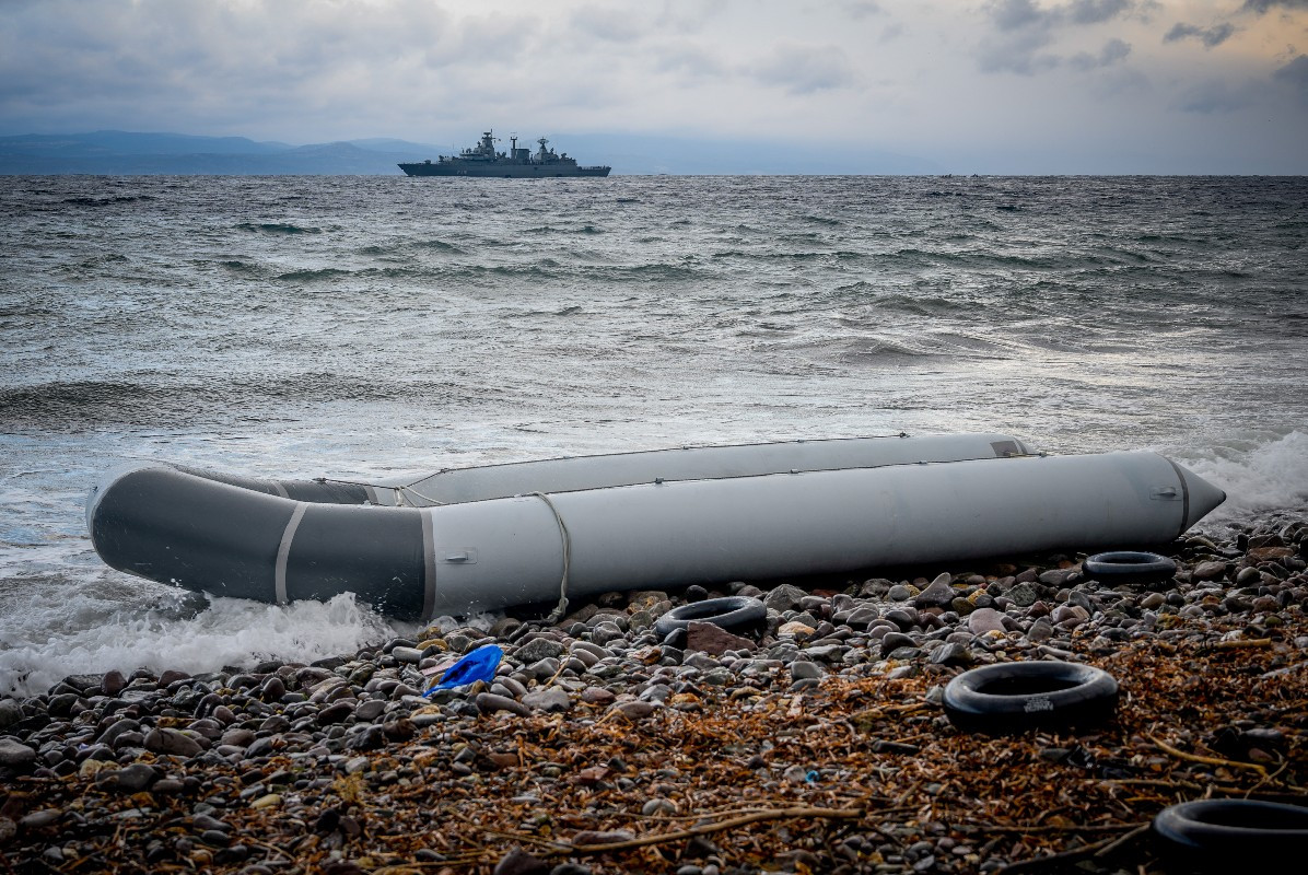 Καταγγελία ABR: Πνίγηκαν πρόσφυγες στη Χίο – Τους πέταξαν με χειροπέδες στη θάλασσα