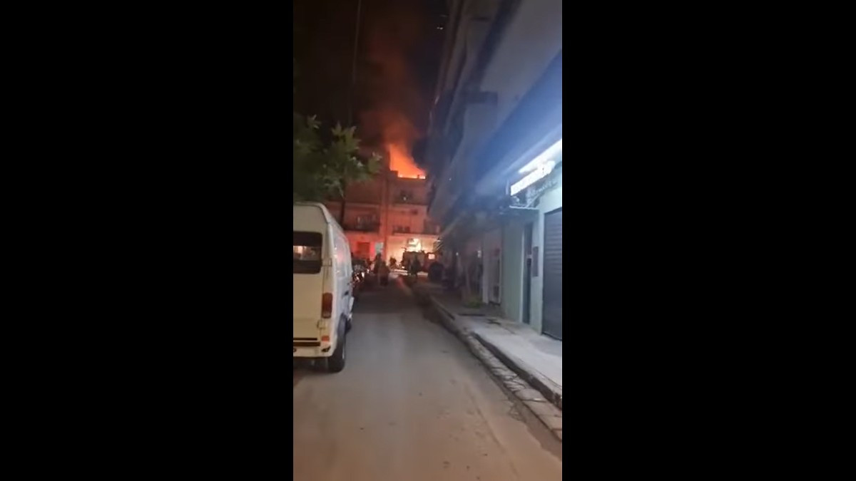 Πυρκαγιά με εκρήξεις σε οικοδομή της Ξάνθης