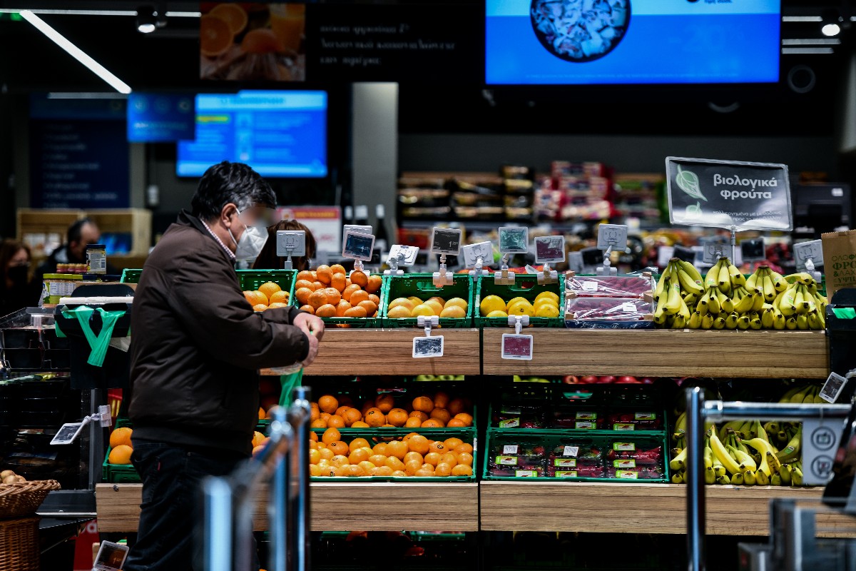 Voucher για σούπερ μάρκετ: Στο τραπέζι το «food pass»