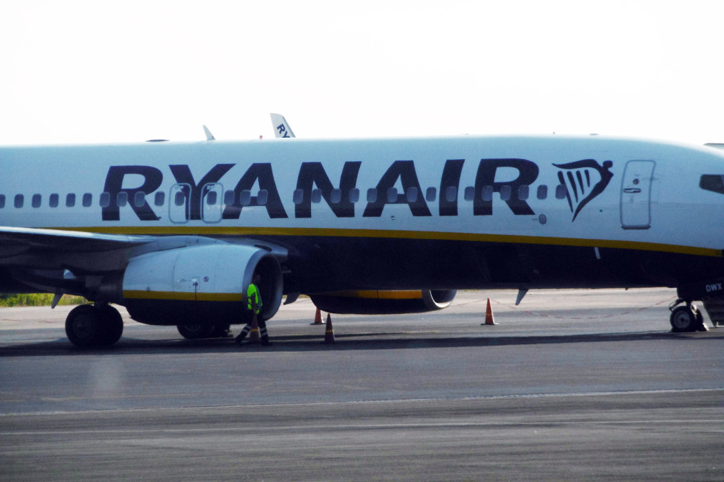 Κλείνει τη βάση της στην Αθήνα για τη χειμερινή σεζόν η Ryanair – Επικαλείται «έλλειψη κινήτρων»