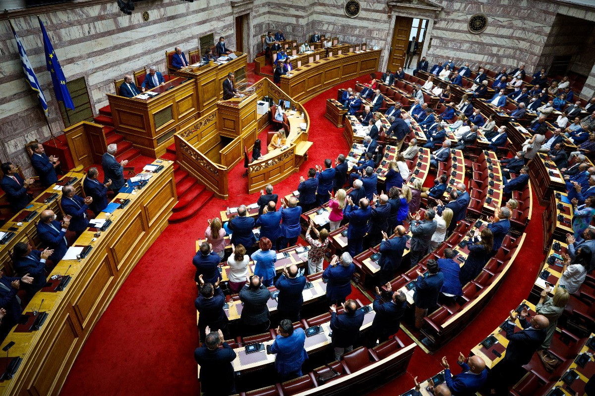 Υπερψηφίστηκε το νομοσχέδιο για τα ναυπηγεία Ελευσίνας