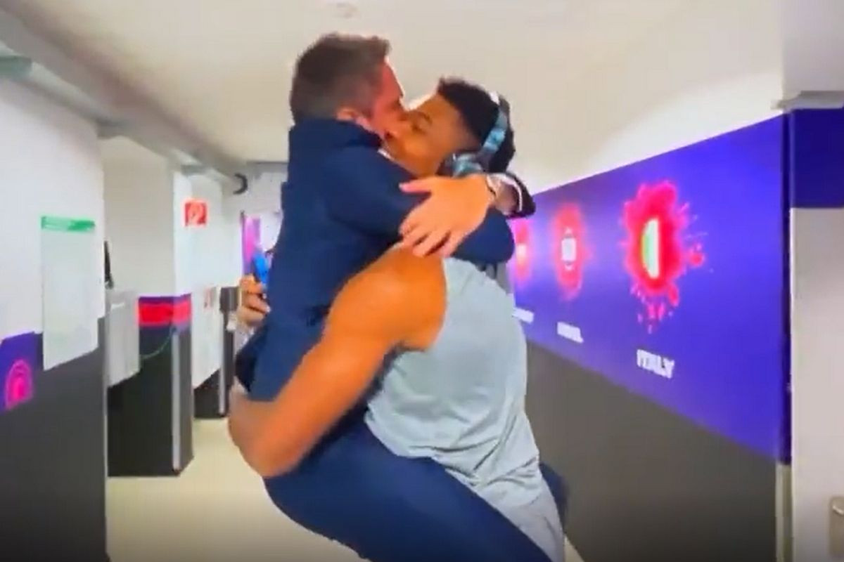 Η απίστευτη αντίδραση του Ιταλού προπονητή: Στην αγκαλιά του Γιάννη… [Βίντεο]