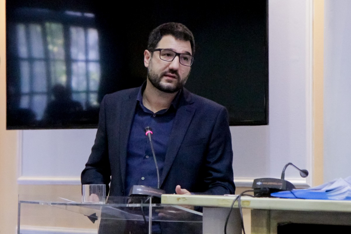 Ηλιόπουλος: Πρωθυπουργός που έχει λειτουργήσει με όρους ΚΥΠ δεν μπορεί να διαχειρίζεται την τύχη της χώρας