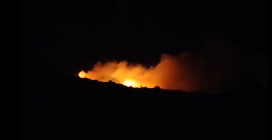 Πυρκαγιά στην Κεφαλονιά κοντά σε οικισμό [Βίντεο]
