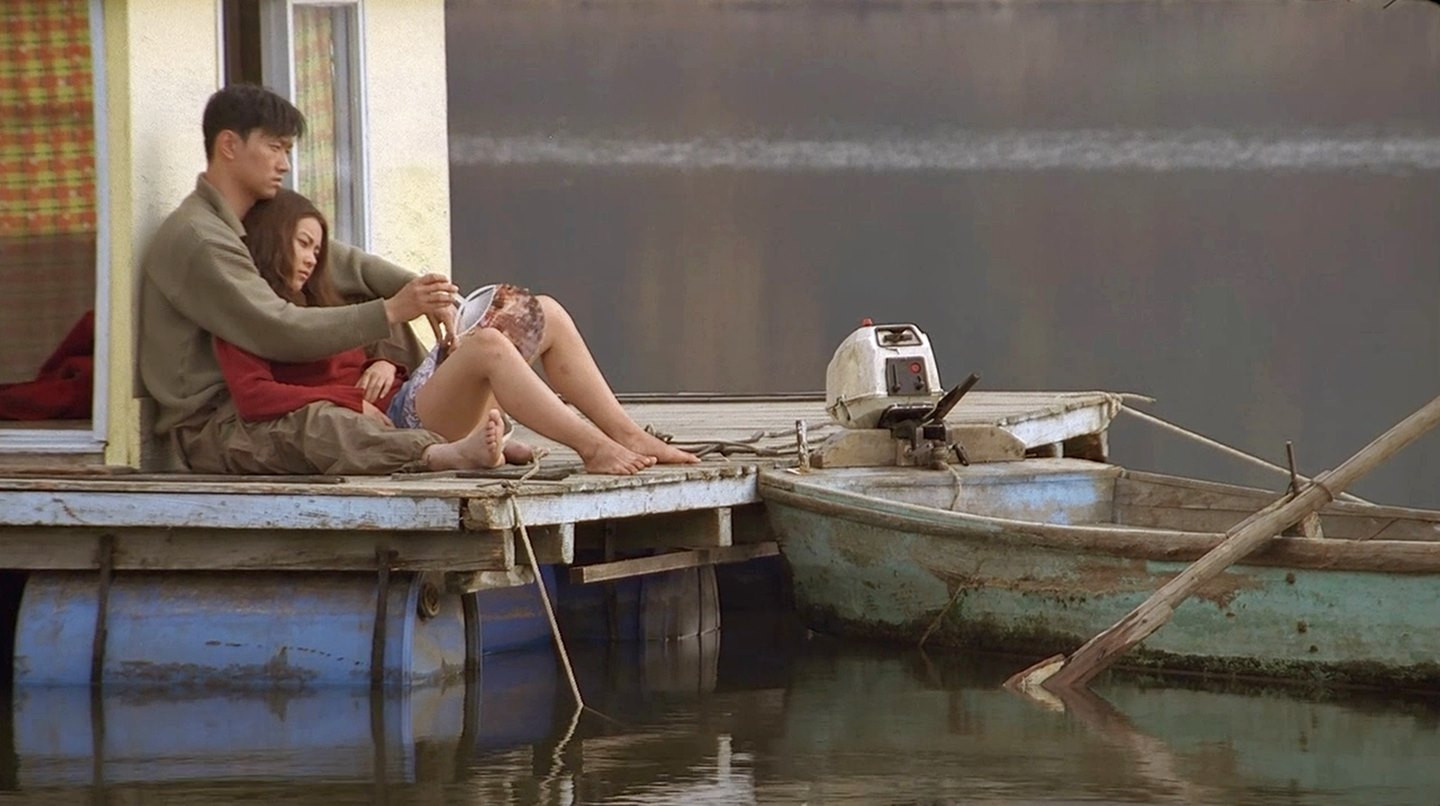 «Το Νησί»: Η πιο σκοτεινή και μυστηριώδης ταινία του Κιμ Κι Ντουκ συνοψίζει ιδανικά το κινηματογραφικό όραμά του