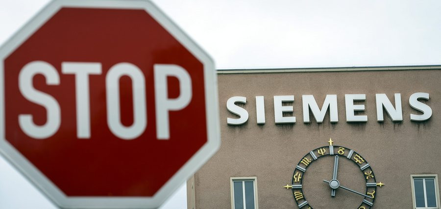 Οι αντιδράσεις του twitter για την αθώωση των κατηγορούμενων της υπόθεσης Siemens
