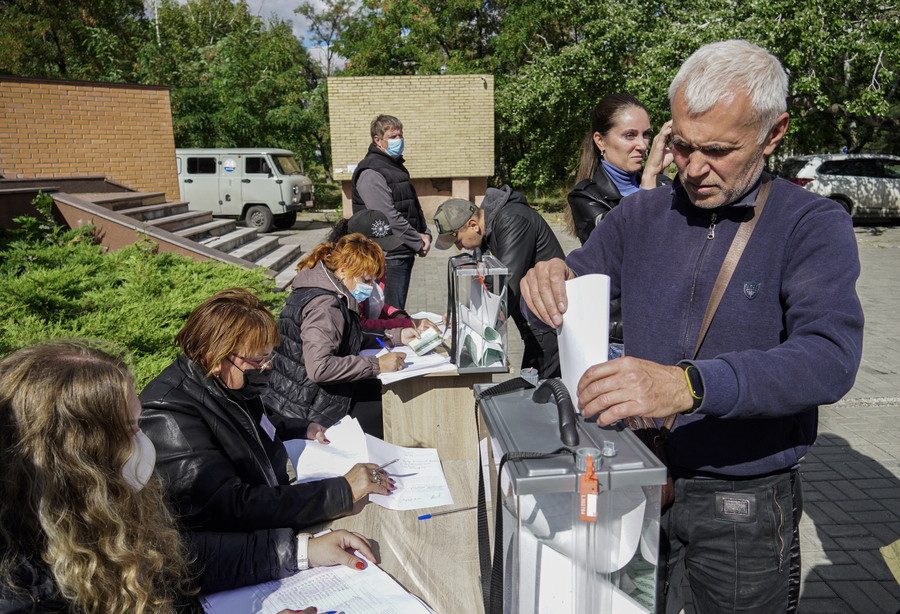 Ουκρανία-δημοψηφίσματα, πρώτα αποτελέσματα: Το 96% τάσσεται υπέρ της ένταξης στη Ρωσία
