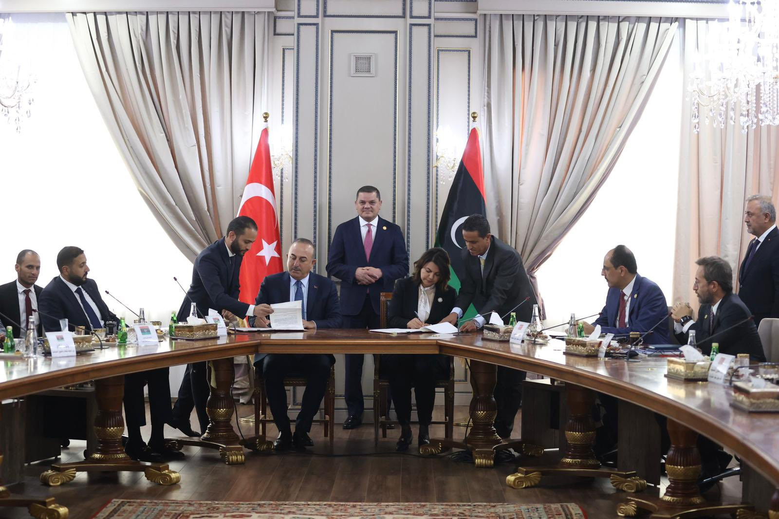 Συμφωνία Τουρκίας και Λιβύης για υδρογονάνθρακες – Αντιδράσεις από Αθήνα