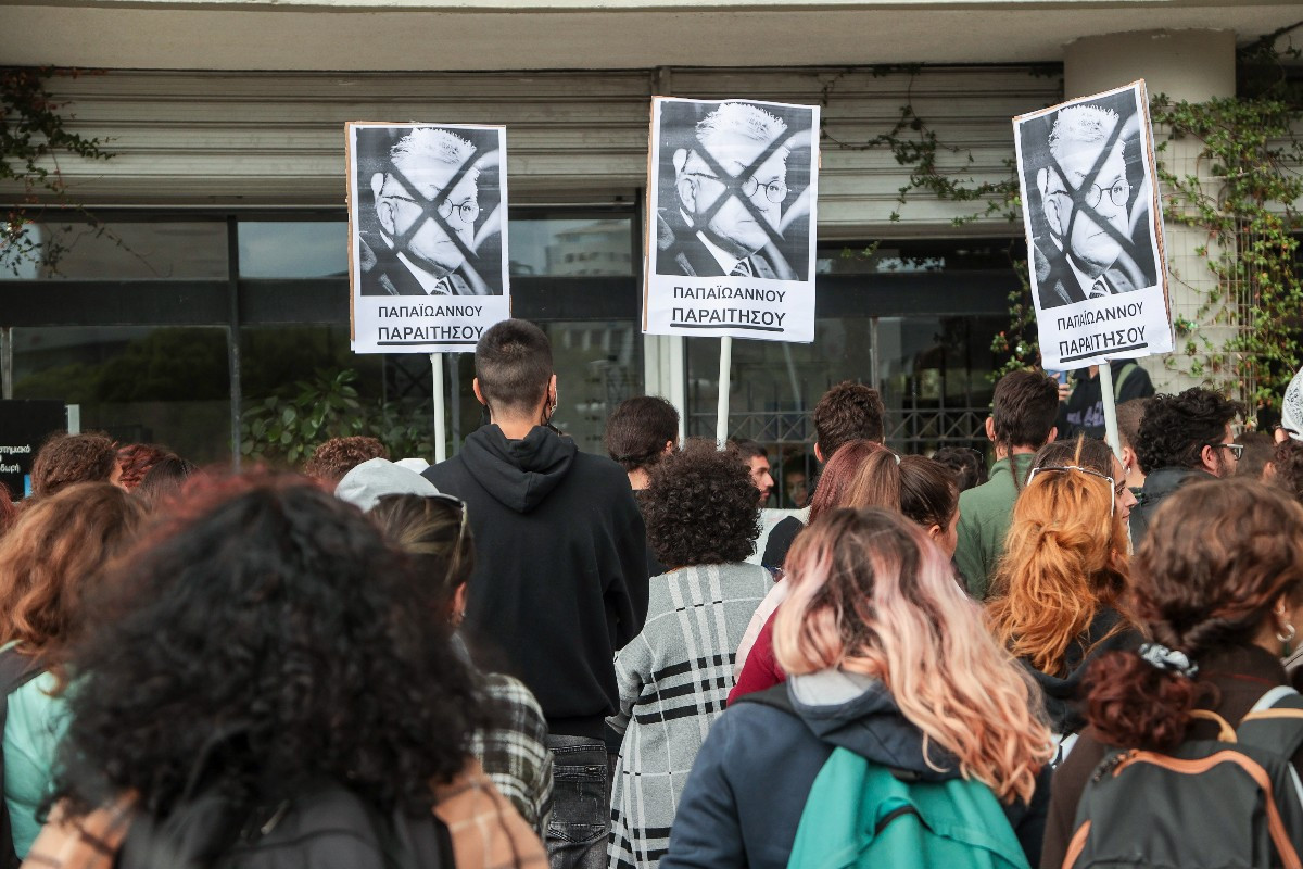 Συγκεντρώσεις διαμαρτυρίας για την πτώση του φοιτητή στο ΑΠΘ – Η απάντηση του Πρύτανη
