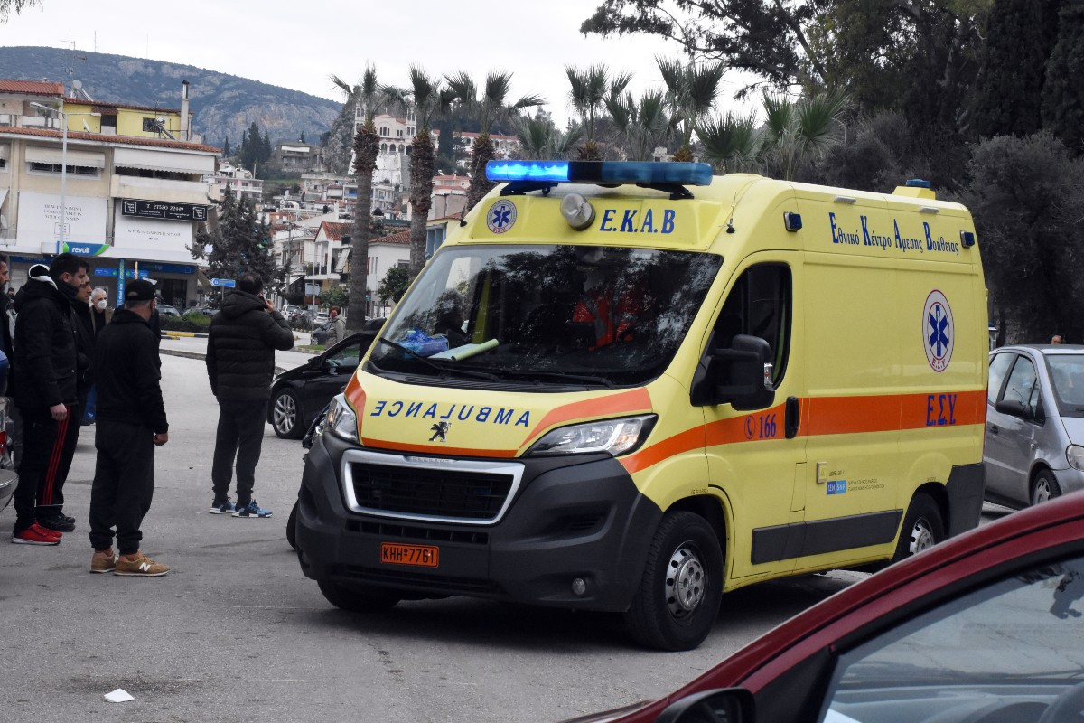 Δυστύχημα στην εθνική Αθηνών – Κορίνθου: Νεκρή και η συνοδηγός του οχήματος