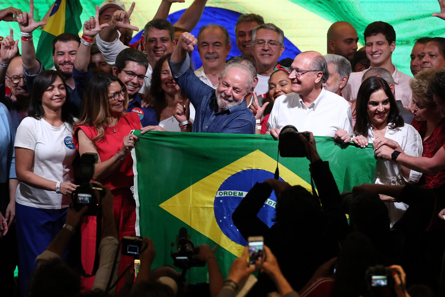 Η δύσκολη «επόμενη μέρα» για τον Λούλα: Τα άμεσα προβλήματα, η διχασμένη χώρα και ο μπολσοναρισμός
