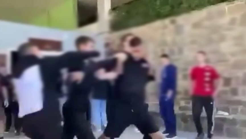Θεσσαλονίκη: Βίντεο ντοκουμέντο από τον ξυλοδαρμό μαθητή σε ιδιωτικό σχολείο