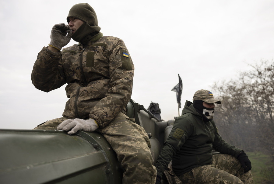 Ο ρωσικός στρατός εγκαταλείπει τη Χερσώνα