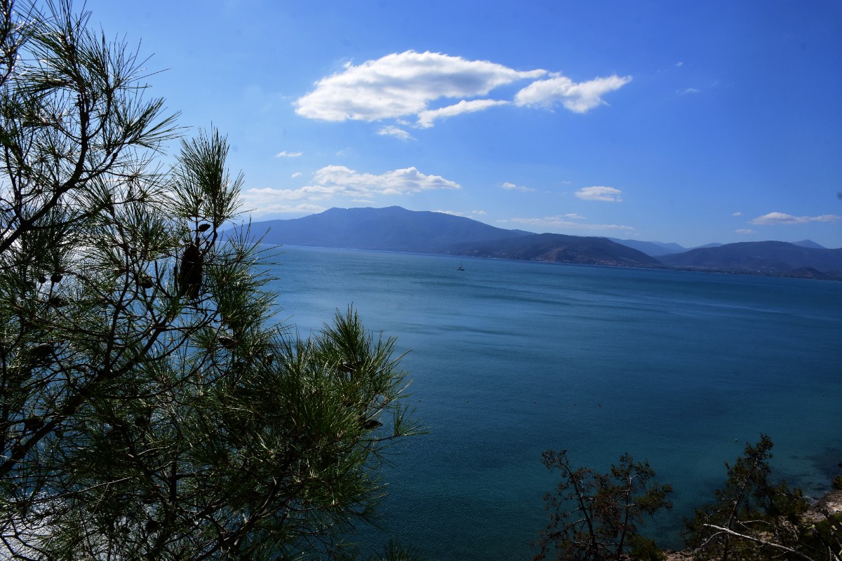 Καλοκαιρία και σήμερα Πέμπτη