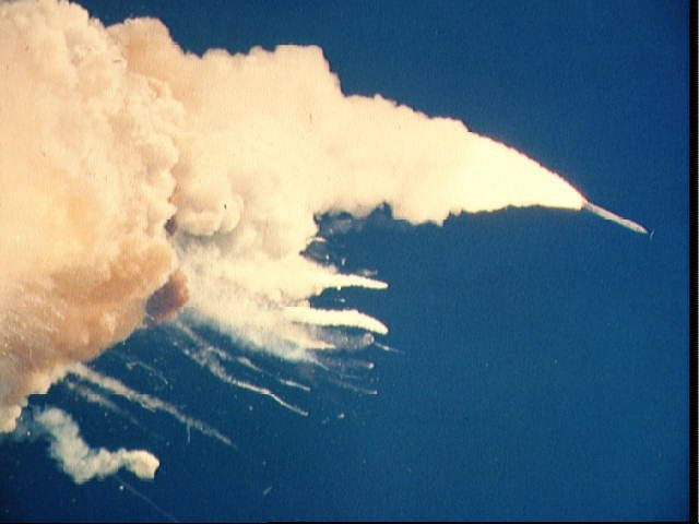 Συντρίμια του διαστημικού λεωφορείου Challenger βρέθηκαν στον βυθό του Ατλαντικού