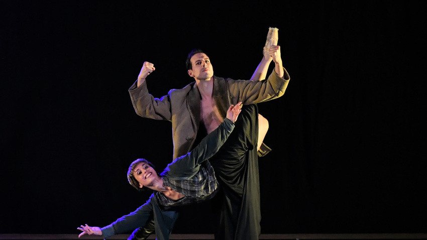 «Fellini» από το Balletto di Siena: Χορογραφίες εμπνευσμένες από τον μαγικό κόσμο του μεγάλου σκηνοθέτη