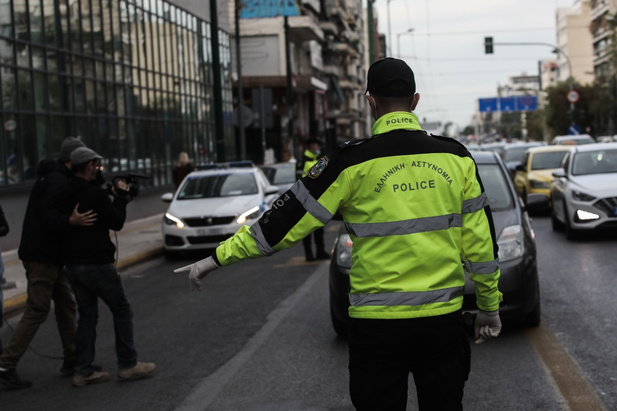 Επέτειος Πολυτεχνείου: Τα μέτρα της Τροχαίας στην Αθήνα – Κλειστοί σταθμοί και αλλαγές δρομολογίων