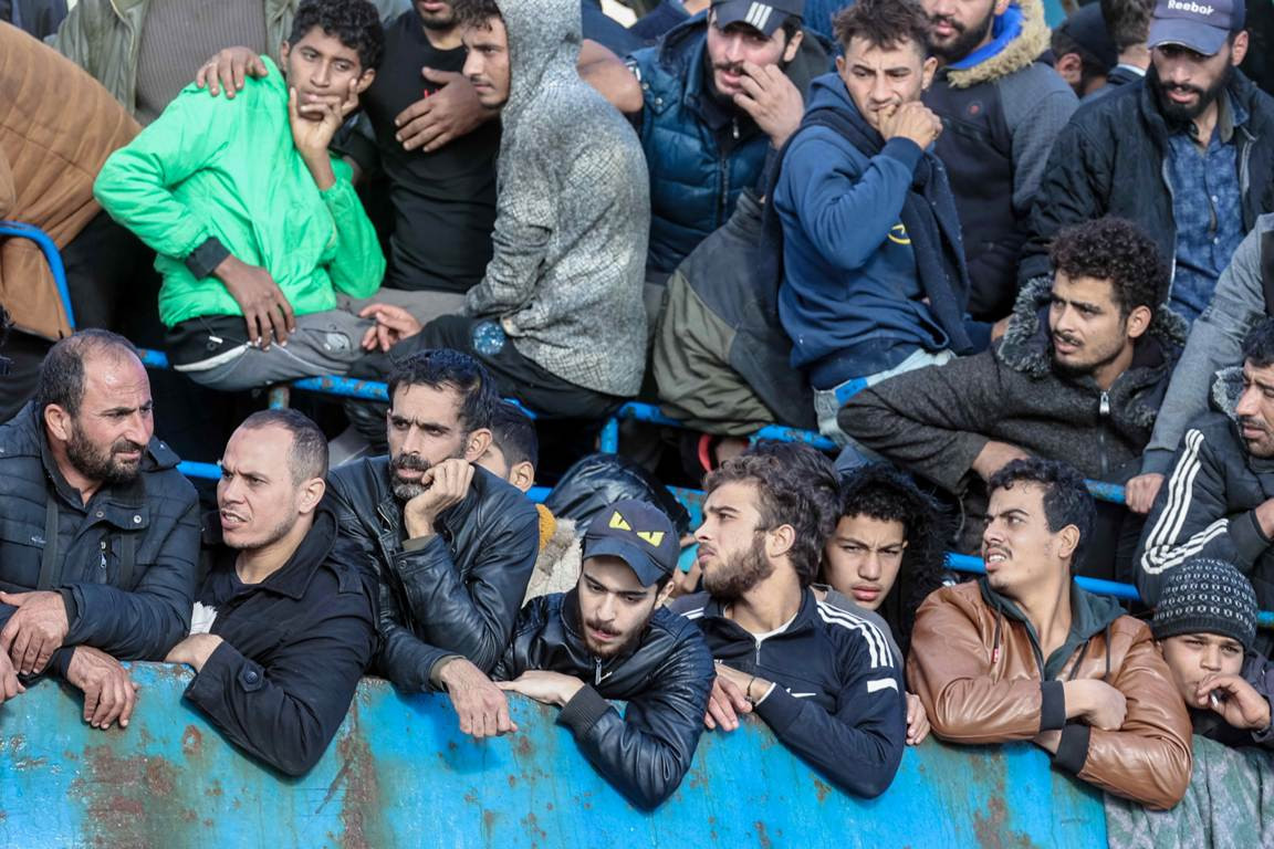 Politico: Η Ε.Ε «ιδιωτικοποιεί» τη μεταναστευτική πολιτική