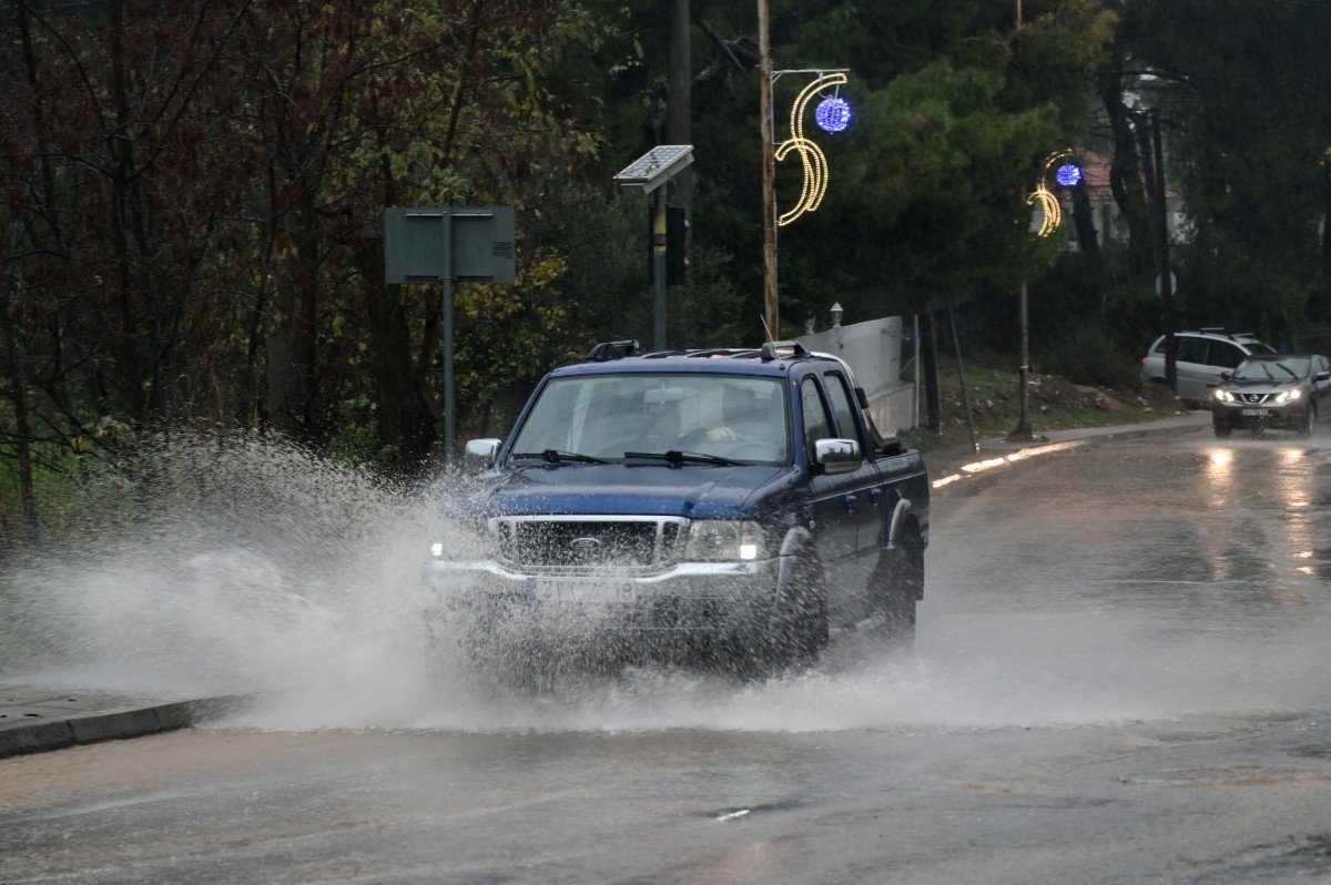 Κακοκαιρία GAIA: Μήνυμα του 112 σε Κέρκυρα, Ηπειρο και Γρεβενά